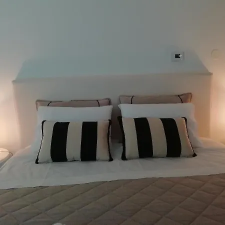 House 4 Guest house *