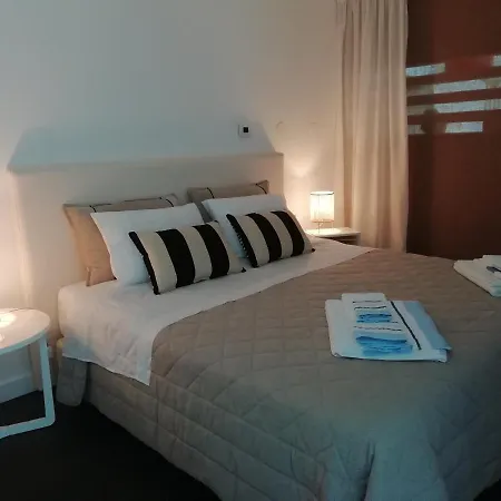 House 4 * Nazare