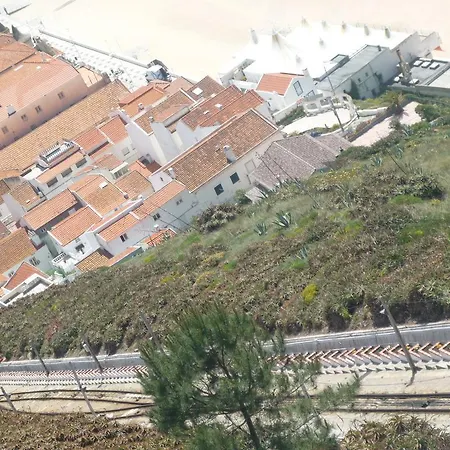 House 4 * Nazare
